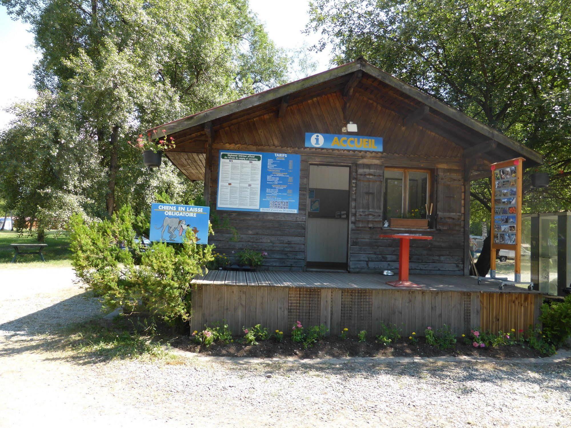 Camping L'Ecureuil - Mont-Blanc Village Domancy Екстер'єр фото