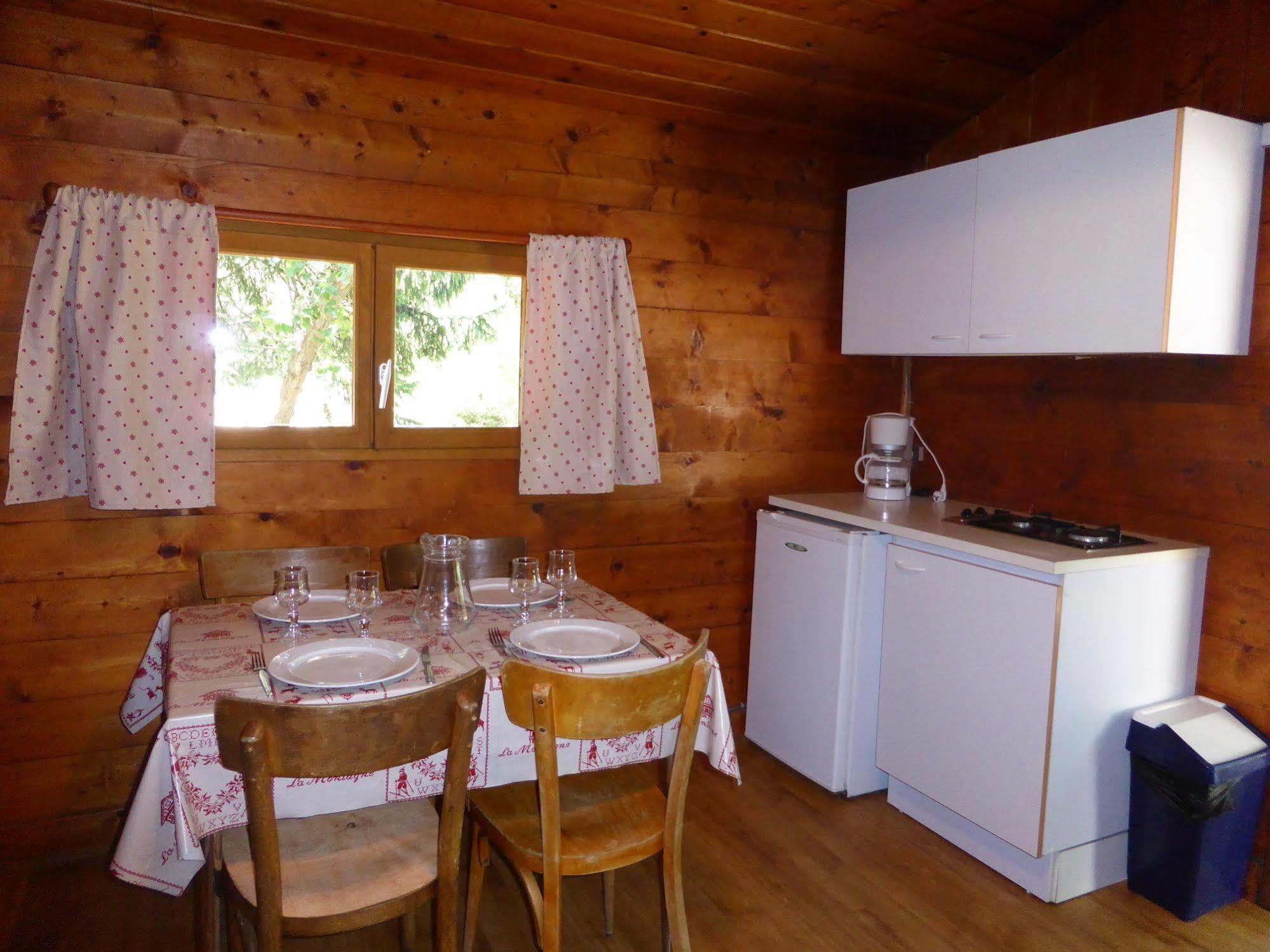 Camping L'Ecureuil - Mont-Blanc Village Domancy Екстер'єр фото